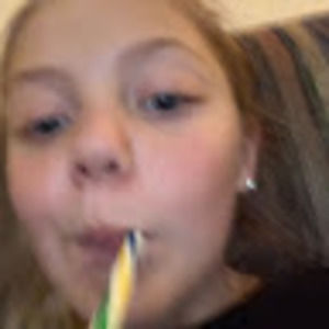 Meet your Posher, Isabelle